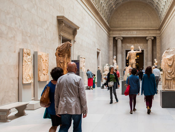visit museum